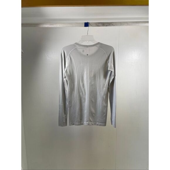 Lululemon Light Gray Long Sleeve Swiftly Tech Size 8 - Picture 4 of 9